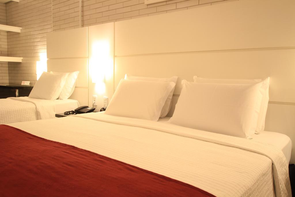 Hotel Confiance Prime Batel Curitiba Oda fotoğraf