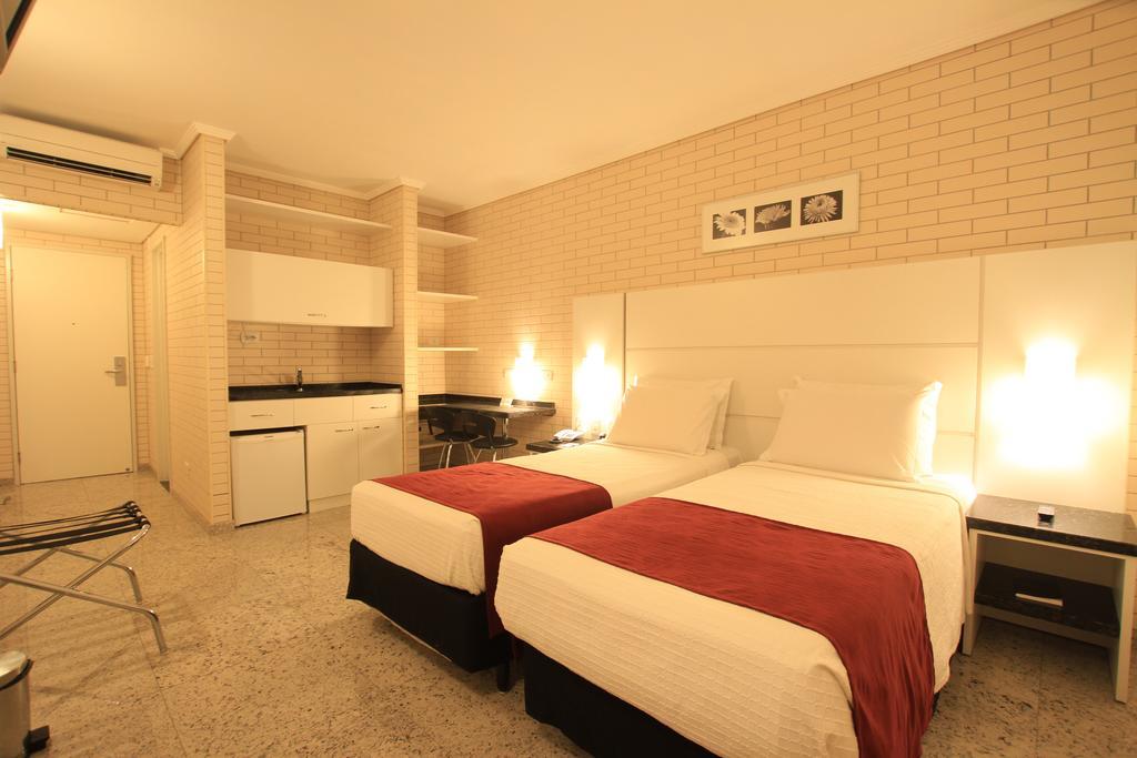 Hotel Confiance Prime Batel Curitiba Oda fotoğraf